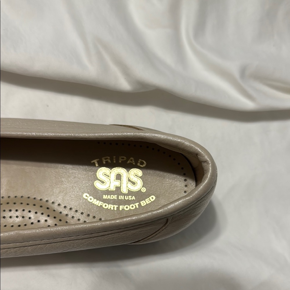 SAS Tan Flats Comfortable Loafers - Picture 2 of 8